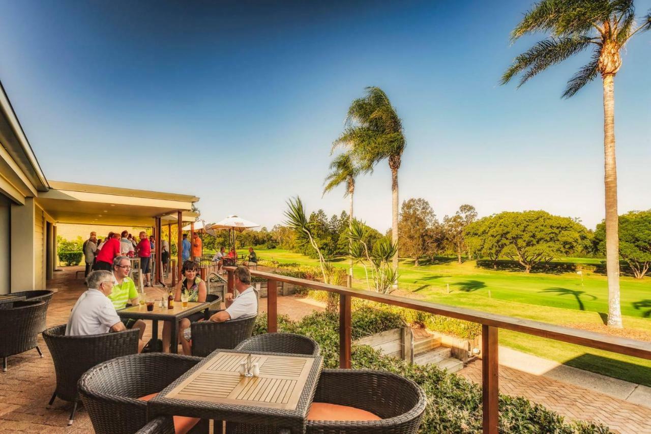 Fairway Village @ Windaroo Lakes Golf Club Eksteriør billede